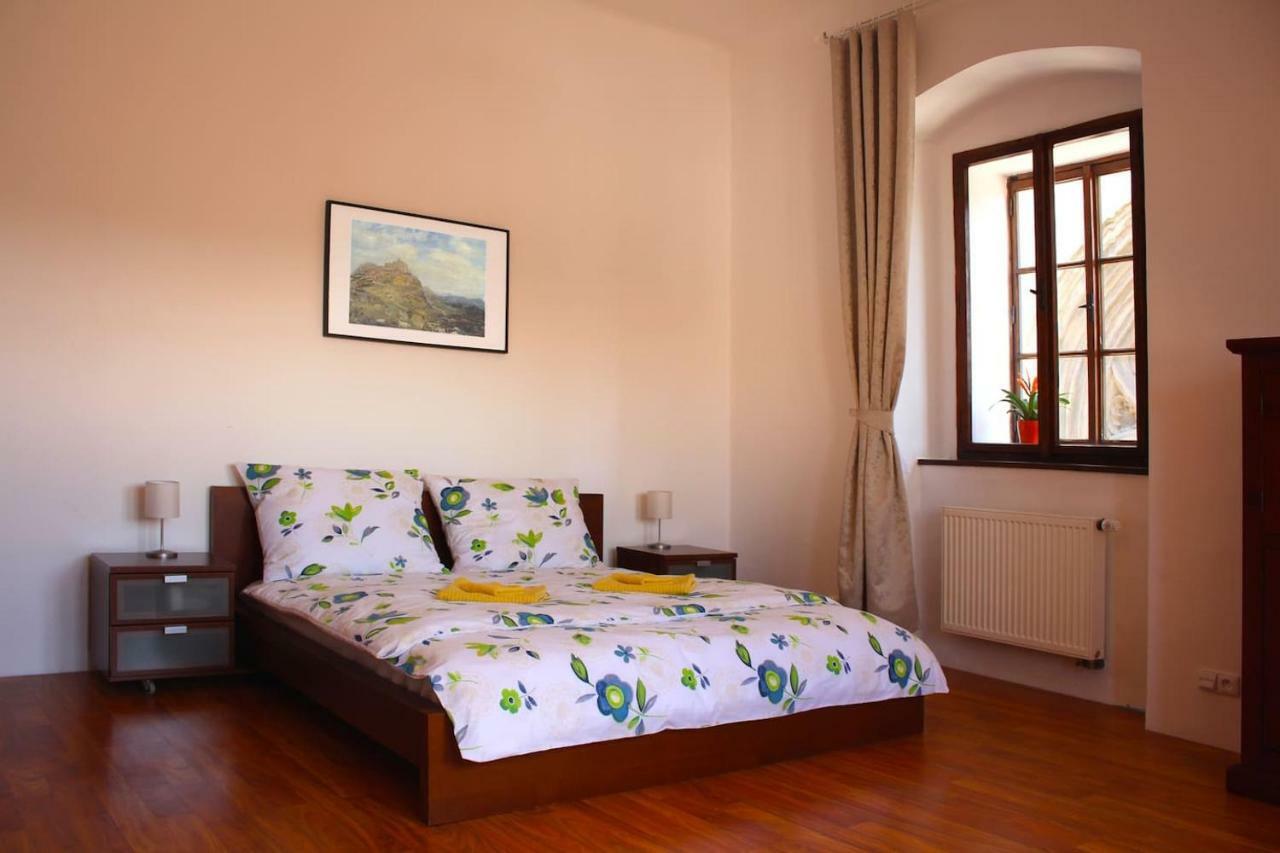 Stary Farhof Apartment Kutna Hora Exterior photo